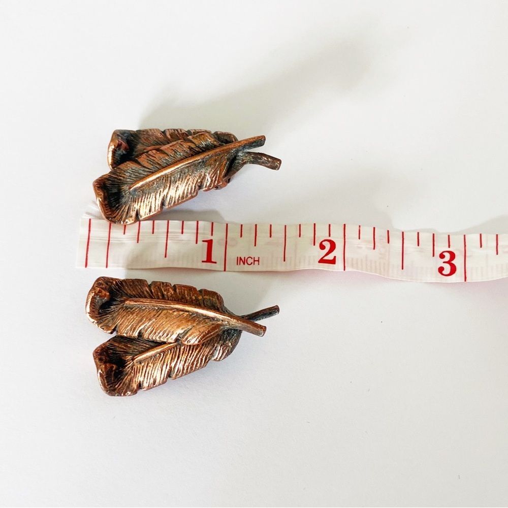 Vintage solid copper feather clip on earrings - Picture 5 of 5